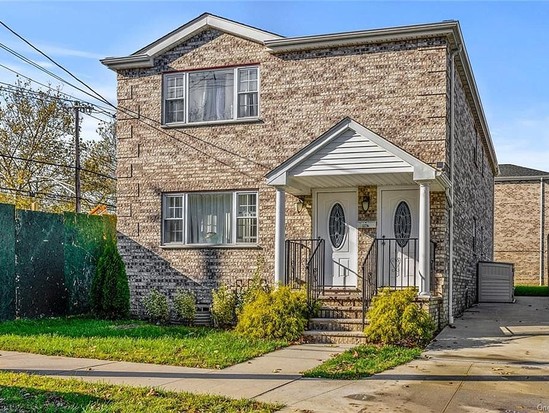 Multi-family for Sale Morris Park, Bronx