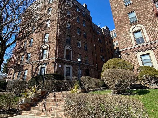 Condo for Sale Kew Gardens, Queens