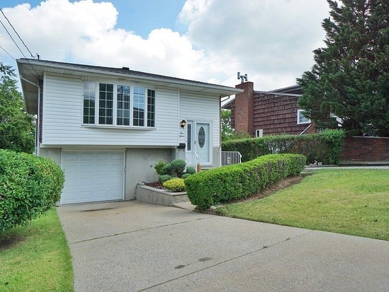 Single-family for Sale Todt Hill, Staten Island