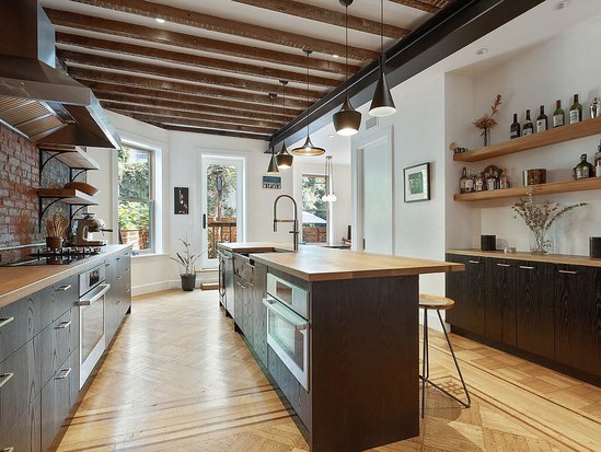 Townhouse for Sale Greenpoint, Brooklyn