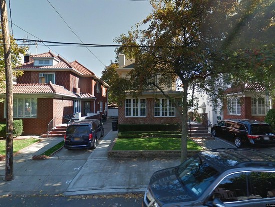 Single-family for Pre-foreclosure Midwood, Brooklyn