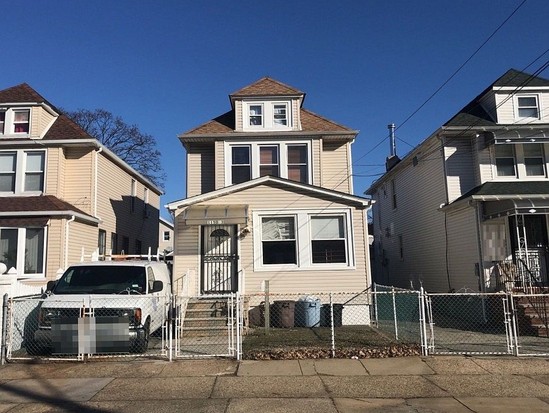 Multi-family for Pre-foreclosure / auction South Ozone Park, Queens