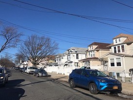 Home for Pre-foreclosure / auction South Ozone Park, Queens