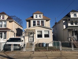 Home for Pre-foreclosure / auction South Ozone Park, Queens