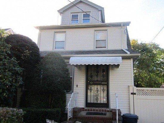 Single-family for Pre-foreclosure / auction St Albans, Queens