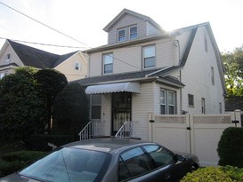 Home for Pre-foreclosure / auction St Albans, Queens