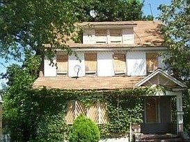 Home for Pre-foreclosure / auction St Albans, Queens