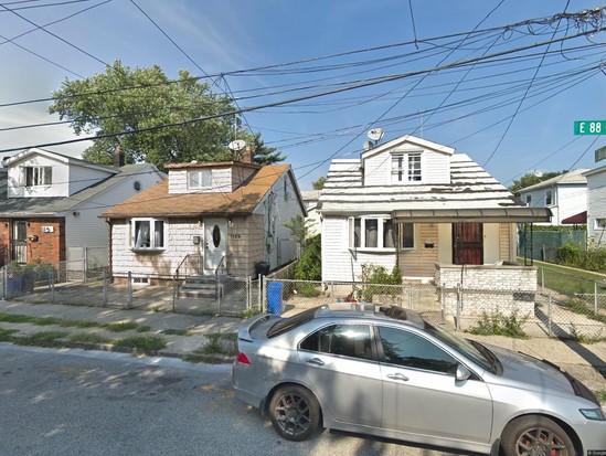 Single-family for Pre-foreclosure / auction Canarsie, Brooklyn