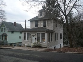 Home for Pre-foreclosure Grymes Hill, Staten Island