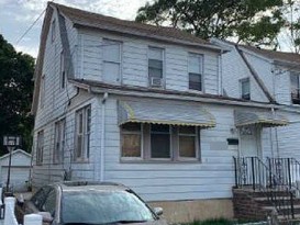 Home for Auction St Albans, Queens