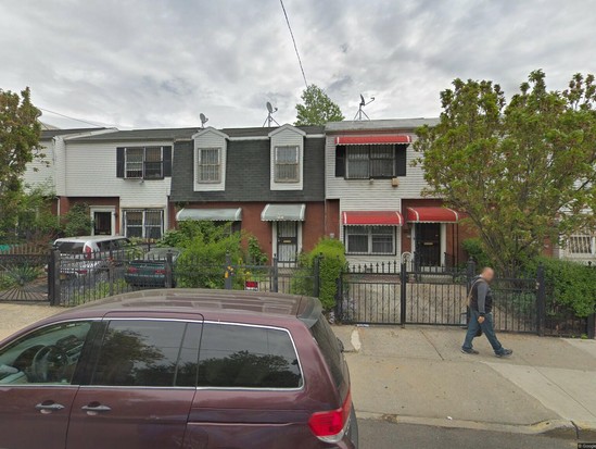 Single-family for Pre-foreclosure / auction Morrisania, Bronx