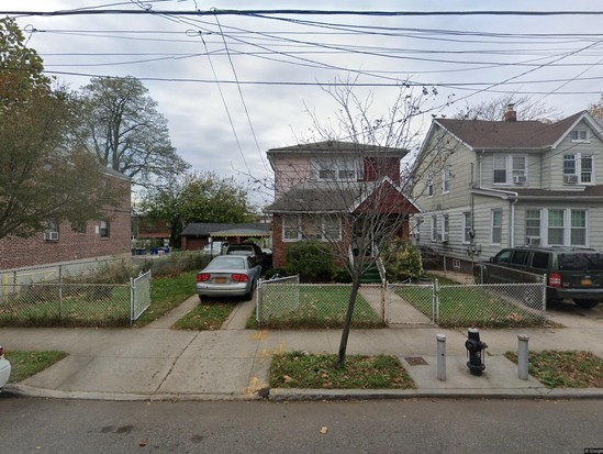 Single-family for Pre-foreclosure / auction South Jamaica, Queens