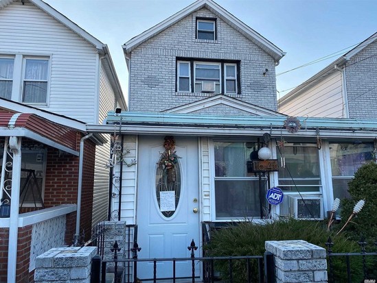 Single-family for Sale South Ozone Park, Queens