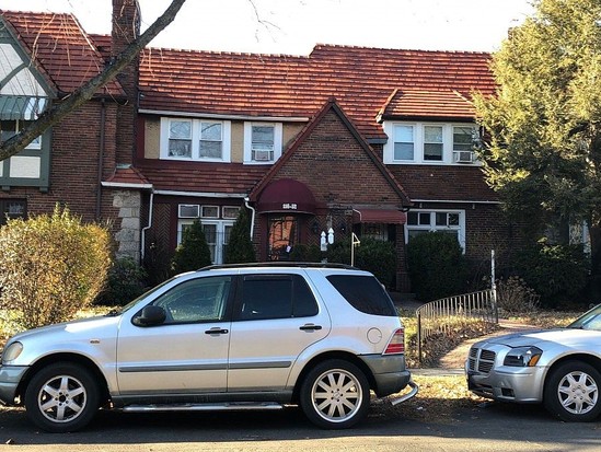 Single-family for Pre-foreclosure Cambria Heights, Queens