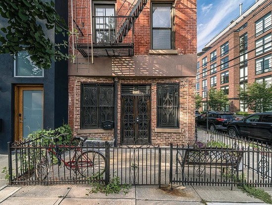 Townhouse for Sale Carroll Gardens, Brooklyn