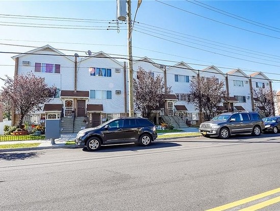 Multi-family for Sale Soundview, Bronx