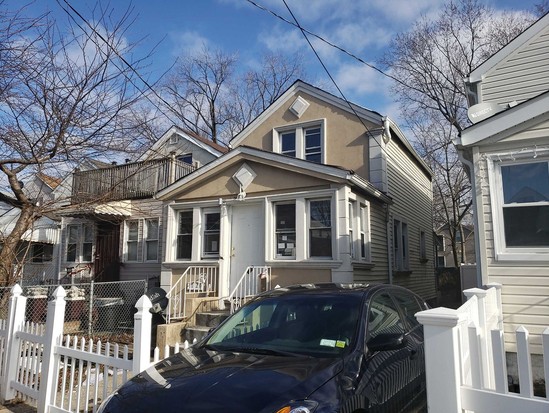 Single-family for Pre-foreclosure / auction South Jamaica, Queens