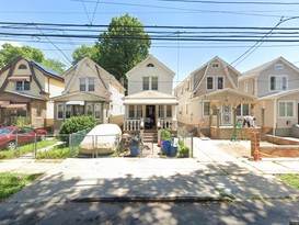 Home for Pre-foreclosure South Jamaica, Queens