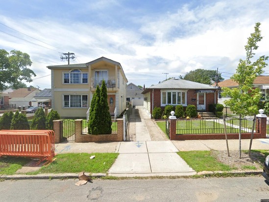 Single-family for Pre-foreclosure St Albans, Queens