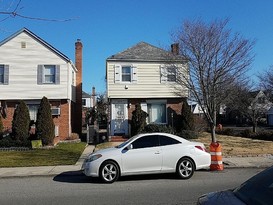 Home for Pre-foreclosure / auction Cambria Heights, Queens