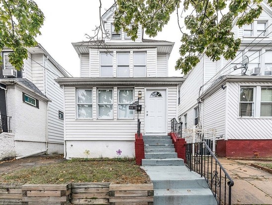 Single-family for Sale South Jamaica, Queens