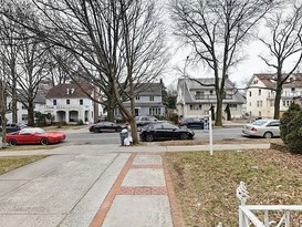 Home for Sale Kew Gardens, Queens