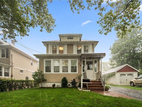 Single-family for Sale New Dorp, Staten Island