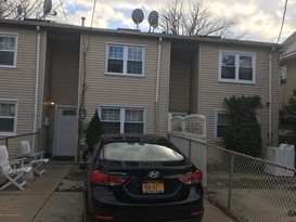 Home for Pre-foreclosure / auction West Brighton, Staten Island