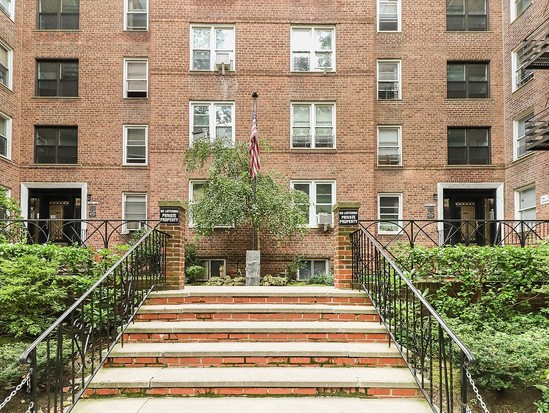 Condo for Sale Kew Gardens, Queens