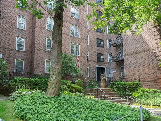 Condo for Sale Kew Gardens, Queens