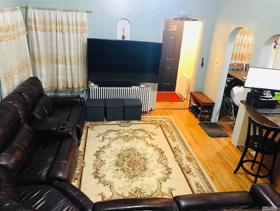 Single-family for Sale Cambria Heights, Queens