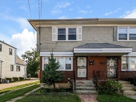 Home for Pre-foreclosure St Albans, Queens