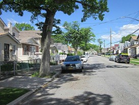 Home for Pre-foreclosure / auction St Albans, Queens