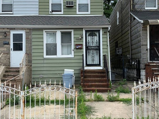 Single-family for Sale College Point, Queens