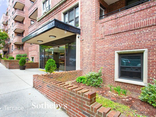 Condo for Sale Kew Gardens, Queens