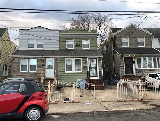 Single-family for Pre-foreclosure / auction College Point, Queens