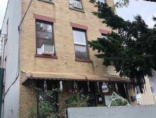 Multi-family for Sale Soundview, Bronx