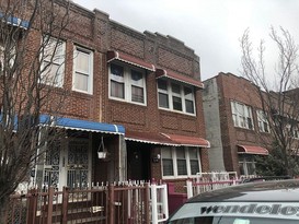 Home for Pre-foreclosure / auction Soundview, Bronx