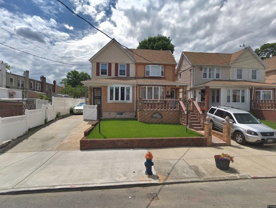 Single-family for Pre-foreclosure East Flatbush, Brooklyn