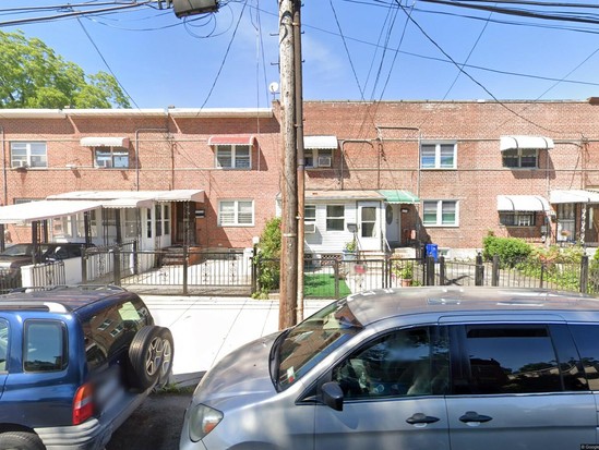 Single-family for Pre-foreclosure Edenwald, Bronx