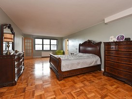 Home for Sale Kew Gardens, Queens