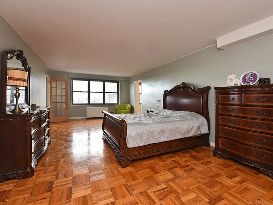 Condo for Sale Kew Gardens, Queens