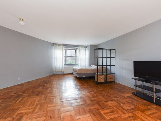 Condo for Sale Kew Gardens, Queens