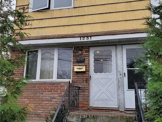 Multi-family for Sale Far Rockaway, Queens