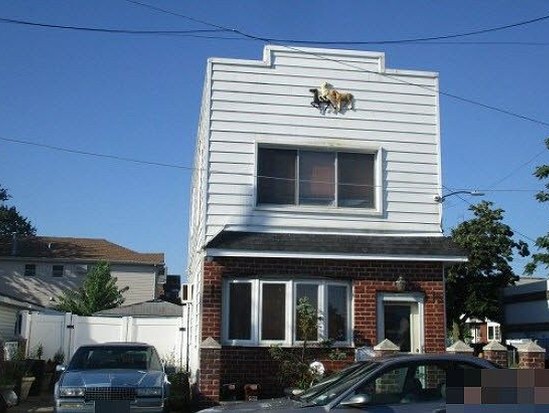 Single-family for Auction South Ozone Park, Queens