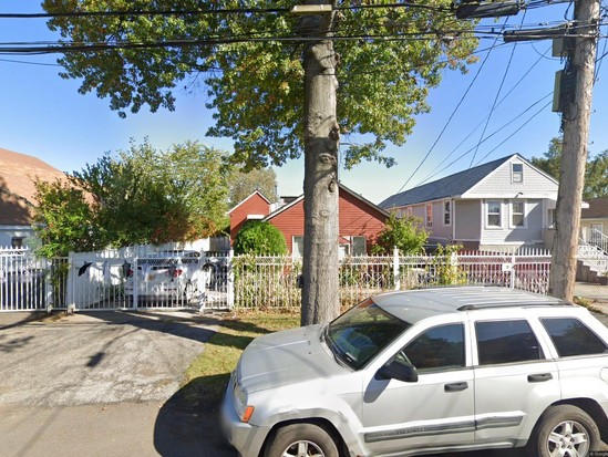 Single-family for Pre-foreclosure / auction Soundview, Bronx