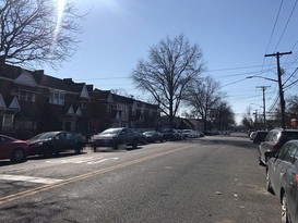 Home for Pre-foreclosure / auction South Ozone Park, Queens