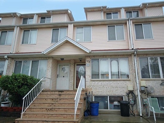 Single-family for Sale Arden Heights, Staten Island