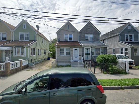 Single-family for Pre-foreclosure South Jamaica, Queens