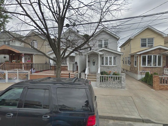 Single-family for Pre-foreclosure South Ozone Park, Queens